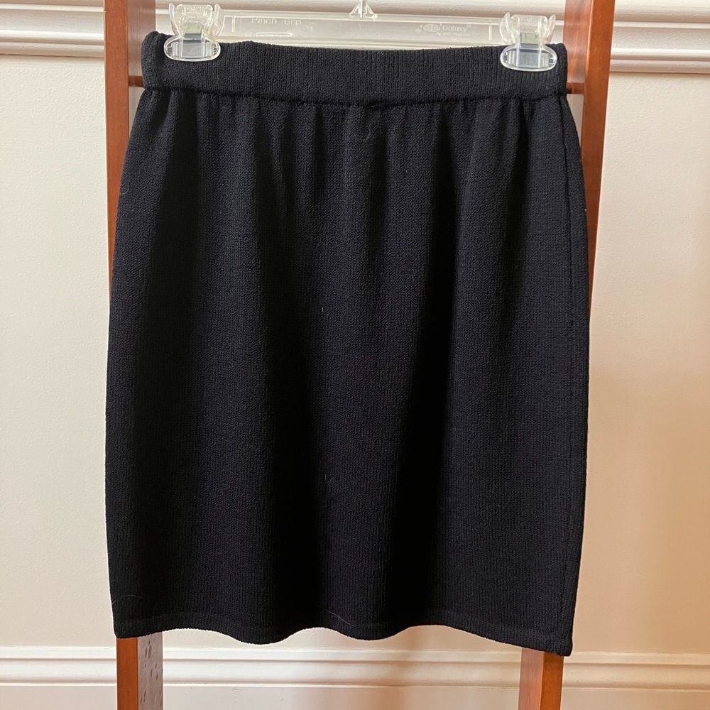 St. John Black Knit Pencil Skirt